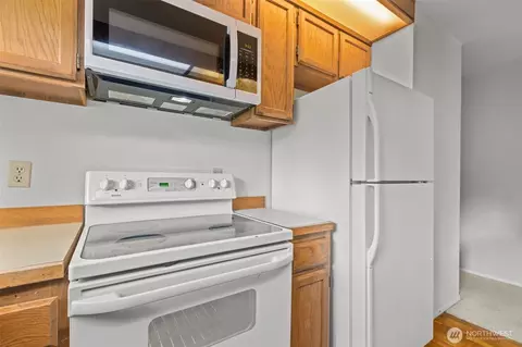435 Summit Ave E #202, Seattle, WA 98102 photo 25