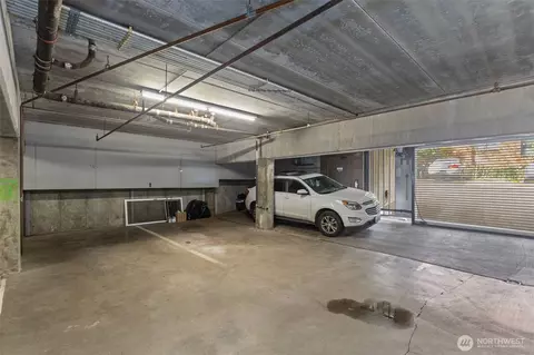 435 Summit Ave E #202, Seattle, WA 98102 photo 15