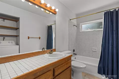 435 Summit Ave E #202, Seattle, WA 98102 photo 16