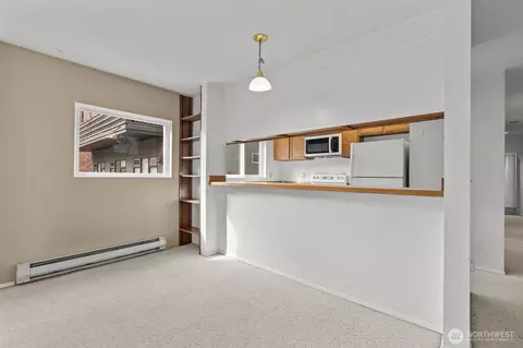 435 Summit Ave E #202, Seattle, WA 98102 photo 10
