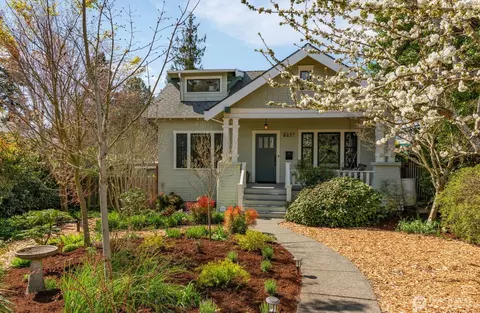 5437 46th Ave SW, Seattle, WA 98136