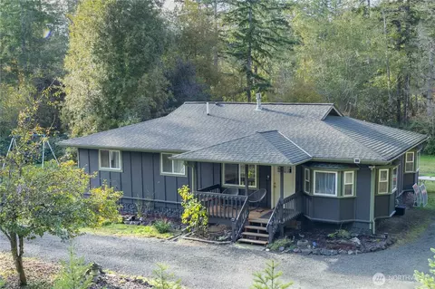 430 E Twilight Way, Allyn, WA 98524