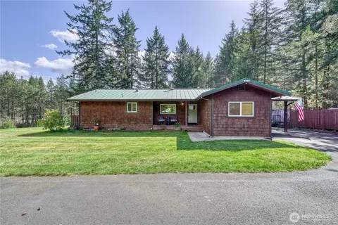 5700 SW Royal Spruce Dr, Port Orchard, WA 98367