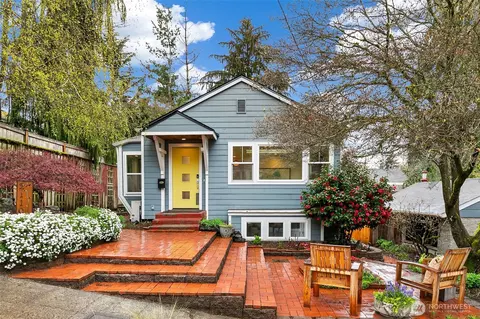 2110 NE 81st St, Seattle, WA 98115
