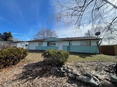 218 Lime St, Omak, WA 98841