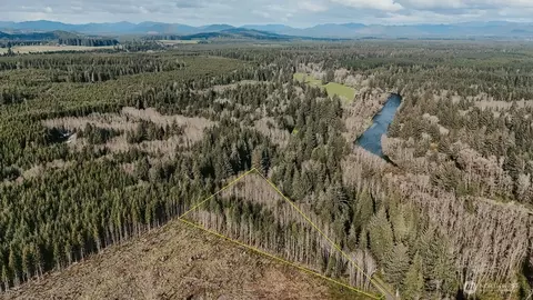 999 Kilmer Rd, Forks, WA 98331