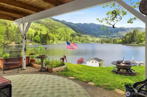 3058 Camp 2 Rd, Sedro Woolley, WA 98284