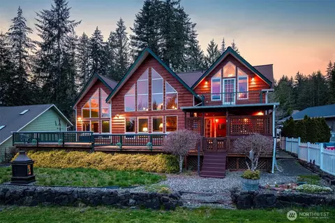 251 N Duckabush Dr E, Hoodsport, WA 98548