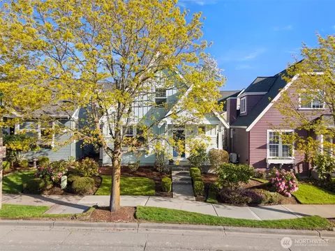 148 NE Sunset St, Poulsbo, WA 98370