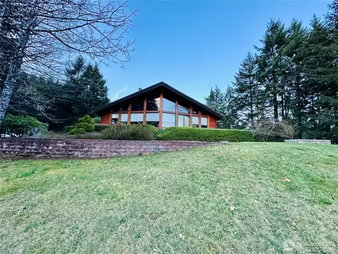 130 Glory Rd, Woodland, WA 98674