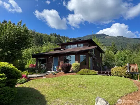 108 Long And Winding Rd, Randle, WA 98377