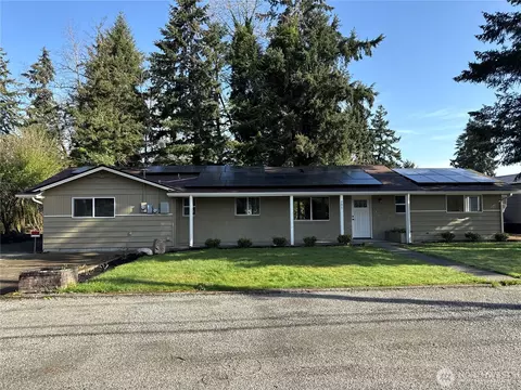 705 99th St E, Tacoma, WA 98445