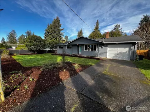 9105 Forest Ave SW, Lakewood, WA 98498