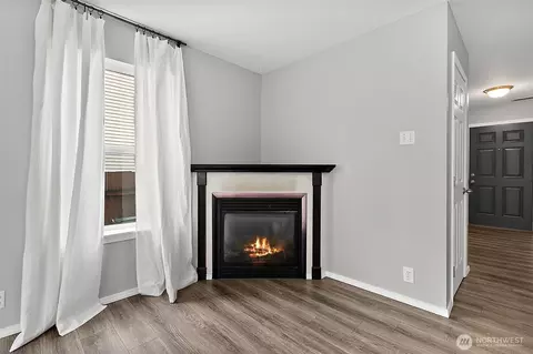 Living - 1002 Daffodil Ave NE, Orting, WA 98360 photo 3 of 4