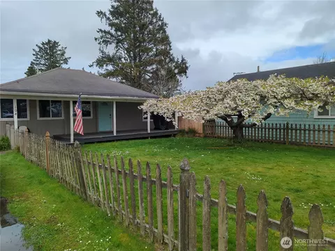104 9th St SE, Long Beach, WA 98631 photo 11