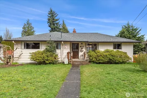 8717 9th Ave SE, Everett, WA 98208