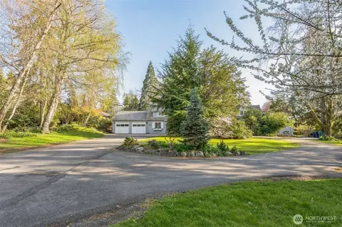 17451 4th Ave SW, Normandy Park, WA 98166