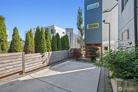 5236 39th Ave S #A, Seattle, WA 98118