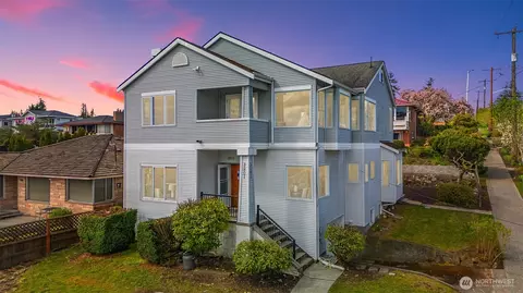 3201 36th Ave SW, Seattle, WA 98126