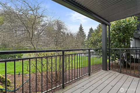 12709 NE 116th St #C102, Kirkland, WA 98034