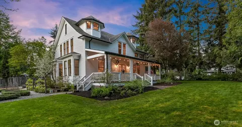 100 NW 155th St, Shoreline, WA 98177