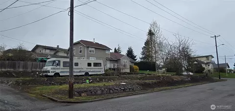 1100 W 10th St, Port Angeles, WA 98362