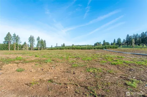 111 Beckett Ln, Chehalis, WA 98532