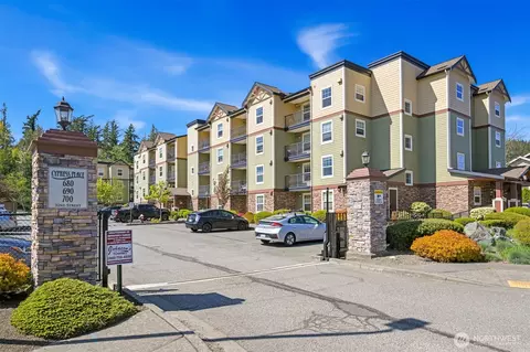 700 32nd St #A407, Bellingham, WA 98225