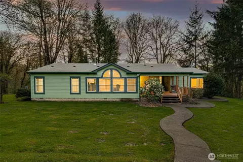 2706 NW Chapel Hill Dr, Woodland, WA 98674