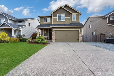 208 Ames St NE, Orting, WA 98360