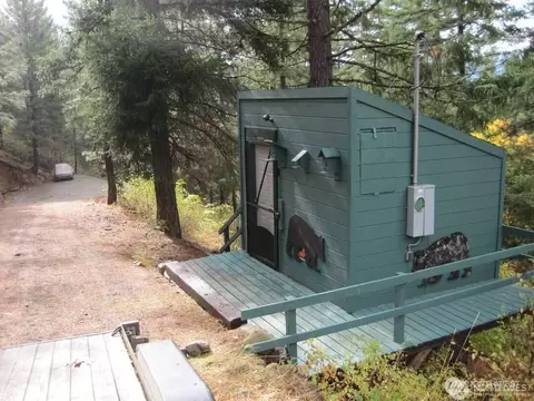 700 Pine Sun Loch Dr, Ronald, WA 98940