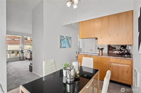 Dining - 134 Semanski St #D, Enumclaw, WA 98022 photo 1 of 3