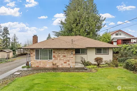 17019 106th Ave SE, Renton, WA 98055