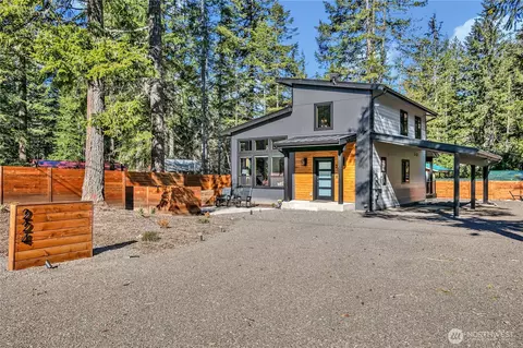 224 Osborn Rd, Ashford, WA 98304