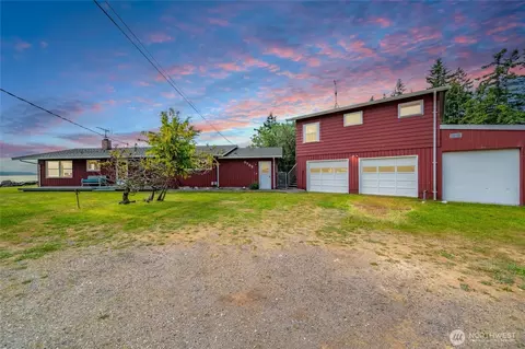 3762 Blizard Rd, Lummi Island, WA 98262