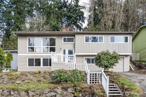 220 NW 176 Pl, Shoreline, WA 98177