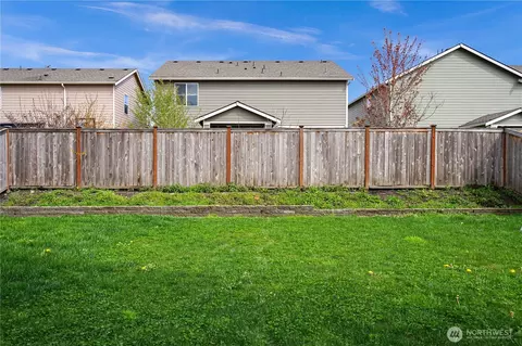 Exterior - 329 Ericksen Ln N, Enumclaw, WA 98022 photo 3 of 3