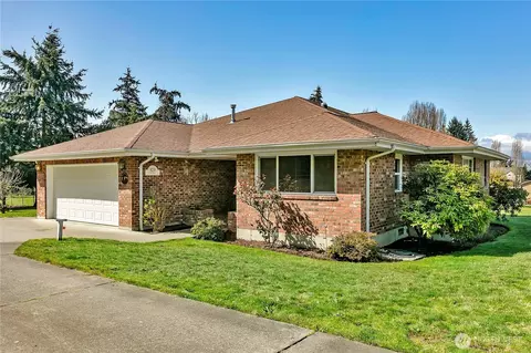 829 SW 122nd St, Seattle, WA 98146