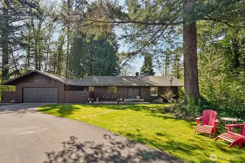 4749 Pleasant Glade Rd NE, Olympia, WA 98516