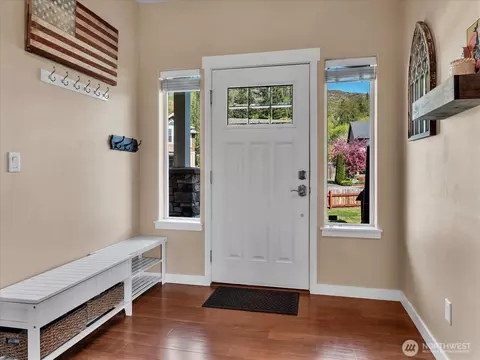 Entry Way - 5912 164th Avenue Ct E, Sumner, WA 98390 photo 1 of 1
