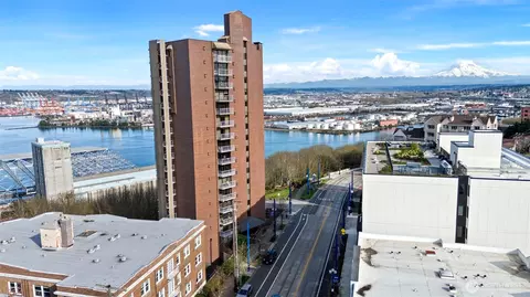 1 N Stadium Way #8, Tacoma, WA 98403