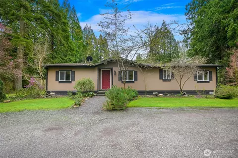 8993 Salmon Creek Ln, Blaine, WA 98230