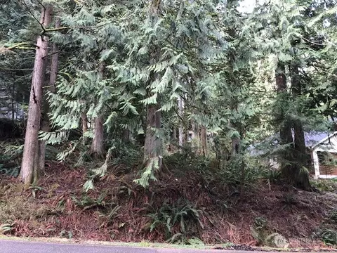 2 Sweetclover Cir, Bellingham, WA 98229