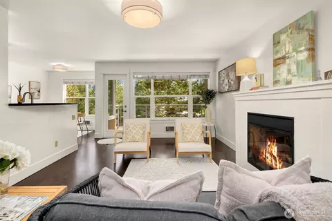 22910 90th Ave W #B406, Edmonds, WA 98026