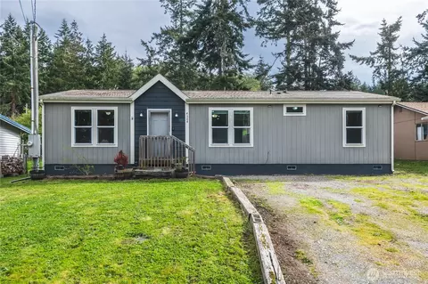 4384 Northgate Dr, Oak Harbor, WA 98277