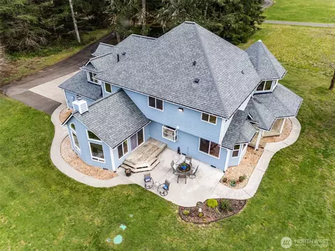 5930 Harmony Ln SW, Olympia, WA 98512