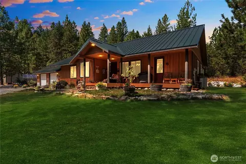 230 Fawn Ln, Leavenworth, WA 98826