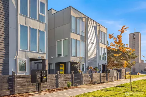 9460 20th Ave SW, Seattle, WA 98106