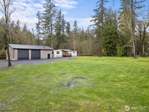 27324 SE 224th St, Maple Valley, WA 98038