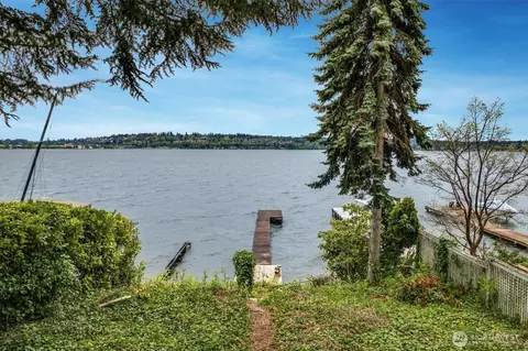 11043 Champagne Point Rd NE, Kirkland, WA 98034
